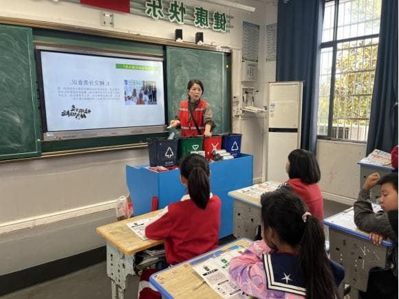 培养环保意识  推动垃圾分类｜法泗街举办环保科普活动