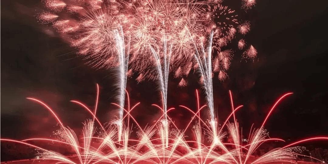 日本今夏最值得看的6场花火大会！