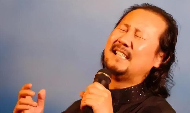 腾格尔的"快枪手"之旅：从歌手到演员的华丽转身