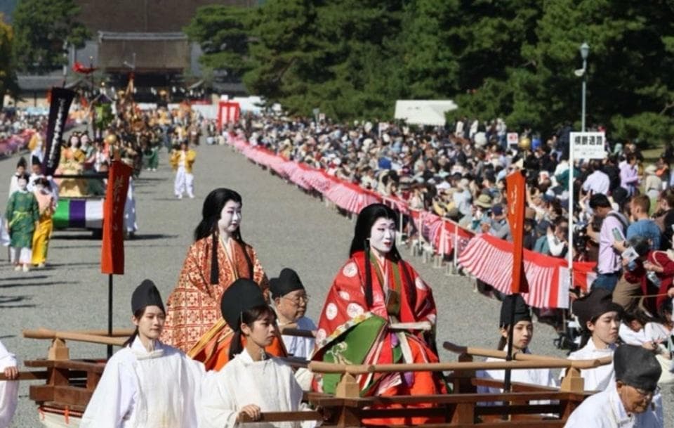 【日本文史漫笔】适合做情人而不适合做妻子的和泉式部