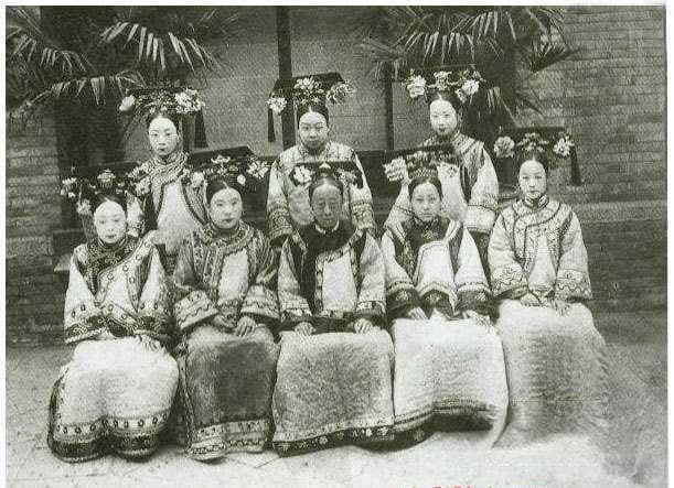古代后宫称呼：从"后"到"皇后"的历史演变