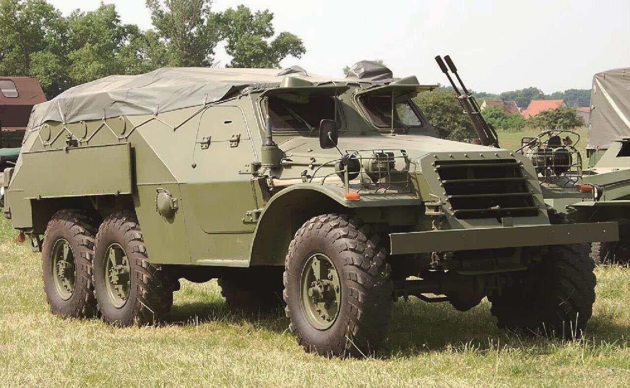 【原】BTR-152装甲人员运输车