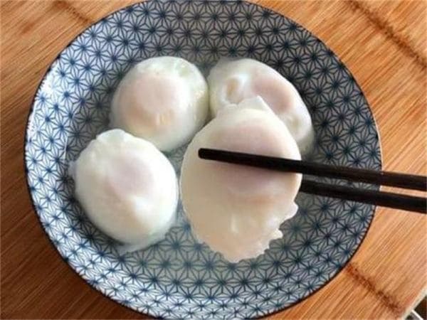 煮荷包蛋冷水下锅还是热水下锅？正确答案在这里