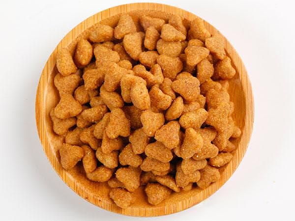 天然狗粮和商品狗粮的区别：如何辨别天然狗粮