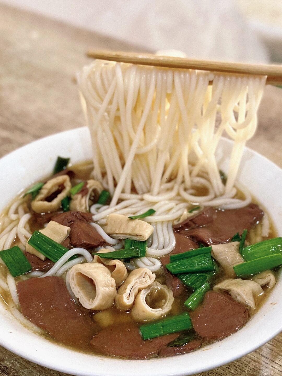 深夜，来碗热气腾腾的猪脏粉