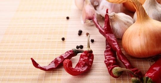 白胡椒：功效、营养价值、禁忌、正确食用方式