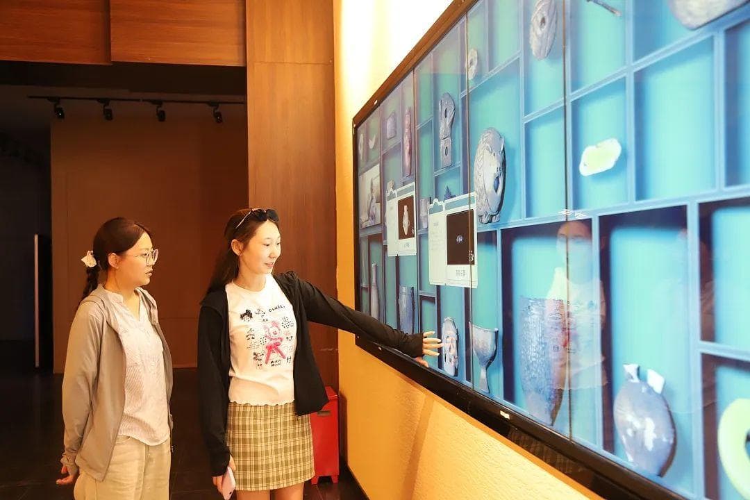 扎鲁特旗：以"筑情"为抓手 共筑民族团结情