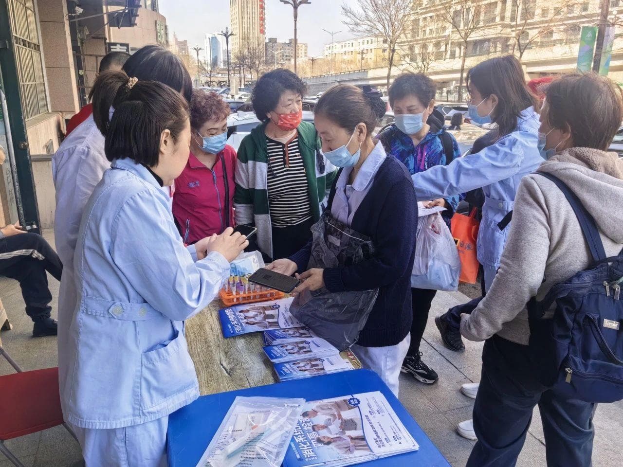 经济观察报：防大于治 全球视野下中国结直肠癌防控新实践