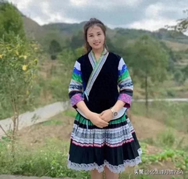 从尘埃到星光：杨妞花与老许的蜕变之旅