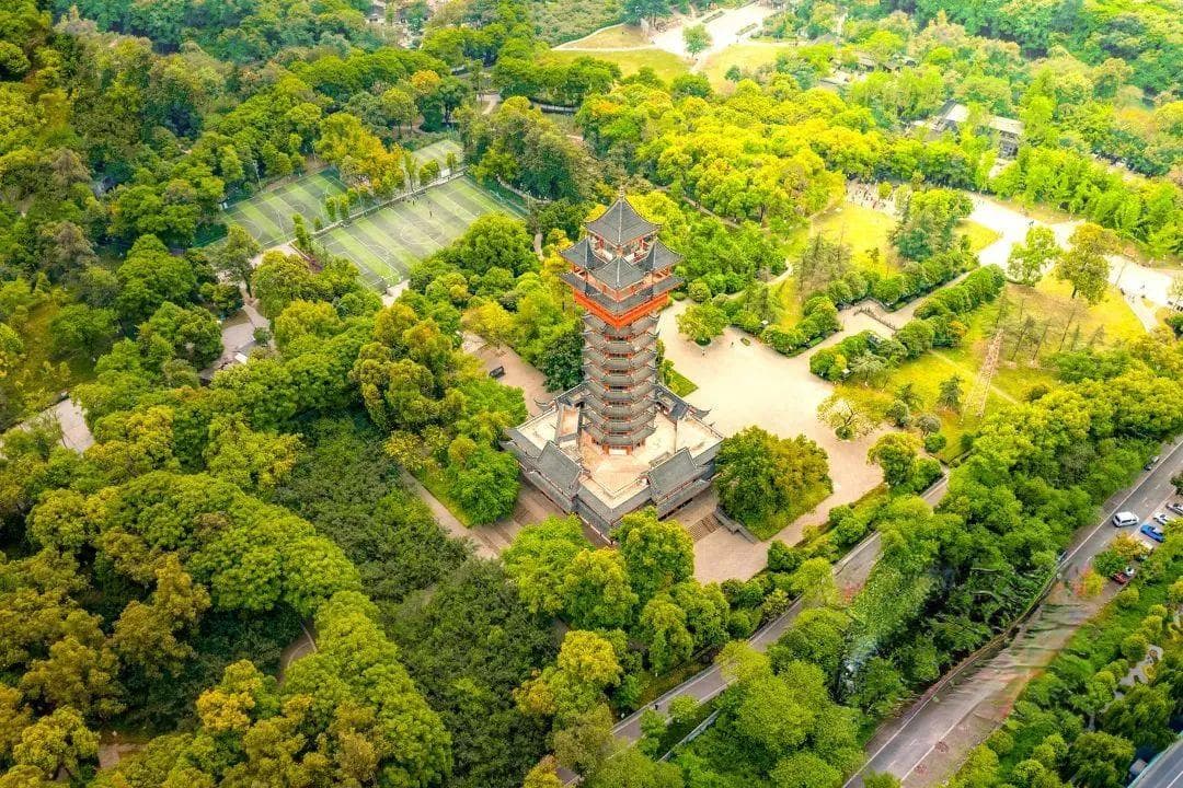 成都锦江：自然和谐，“向美”而优
