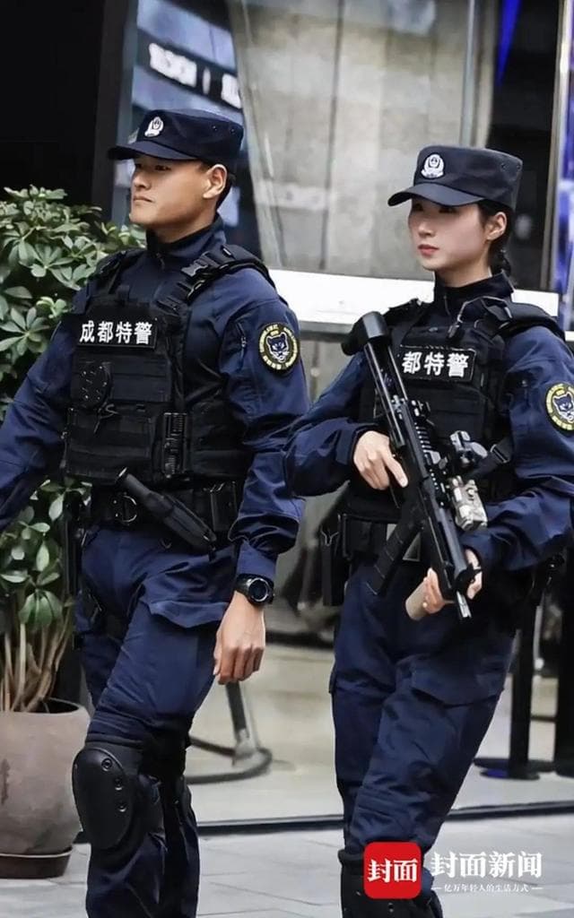 成都特警王佳丽：从特种兵到特警，用实力打破性别刻板印象