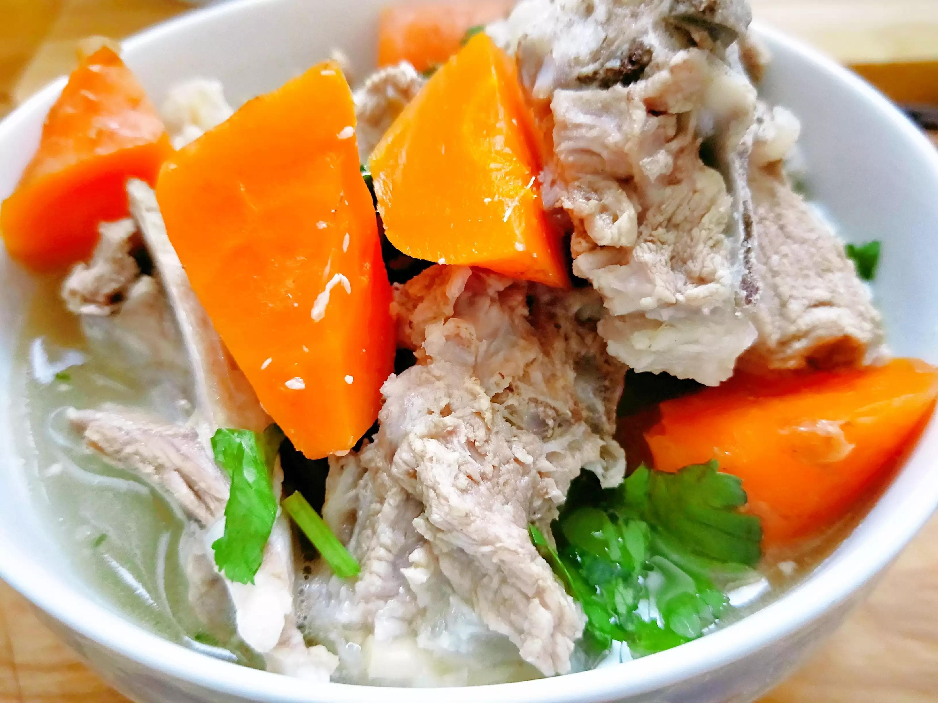 羊肉汤的做法及配料大全（炖羊肉加这些配料去膻且香）