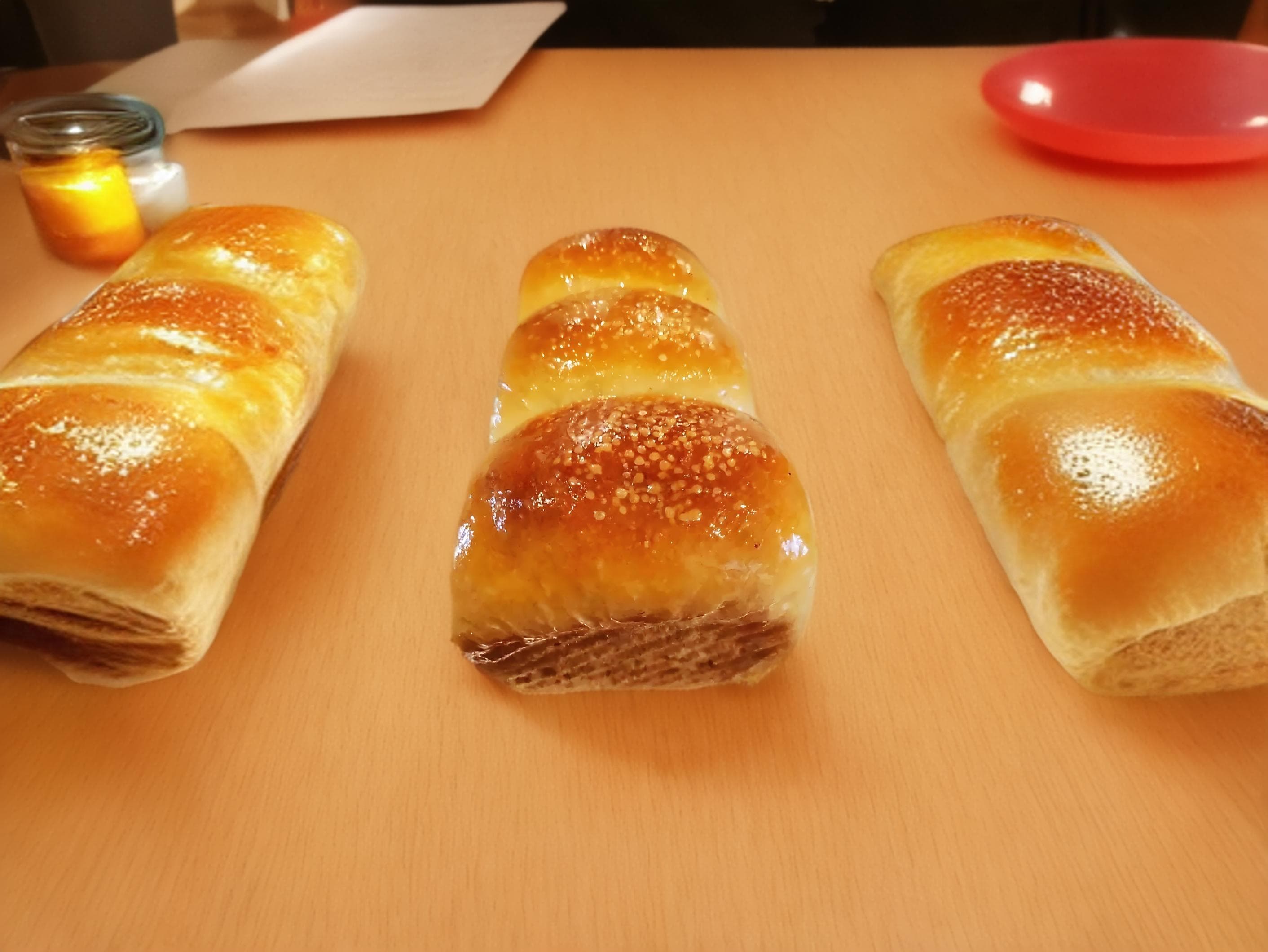深入解析冷藏/冷冻面团的梨肌现象：揭秘面团表面小气泡的成因
