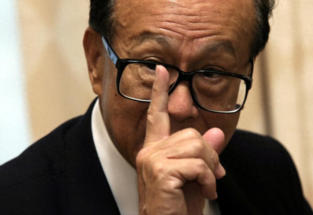 96岁李嘉诚再多钱也带不走，最终还是油尽灯枯，终究留下一个传奇