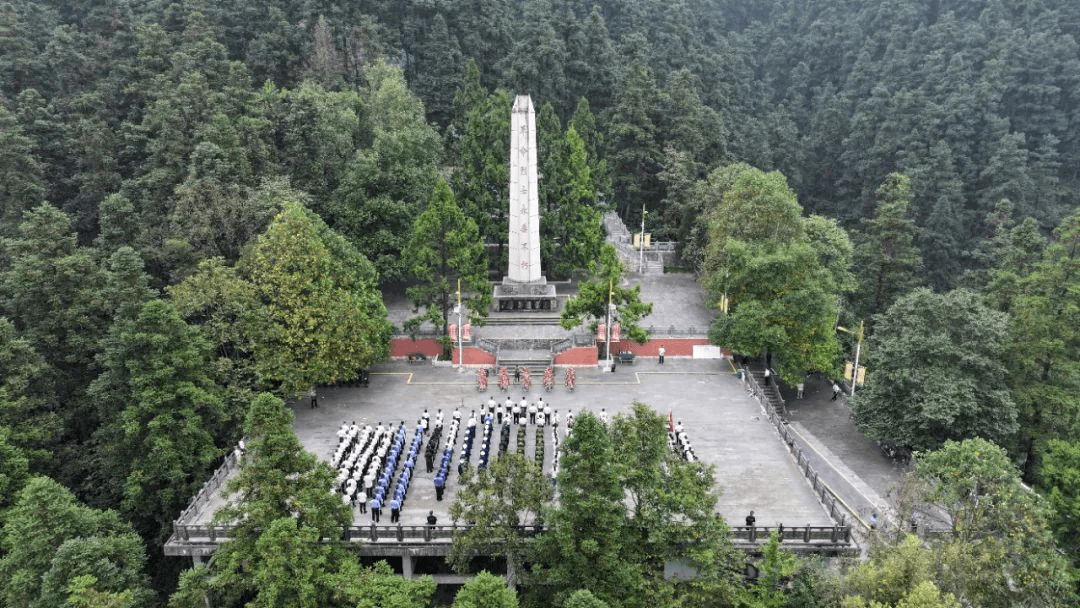 黎平县：强化烈士陵园管护，用英烈精神铸魂培根