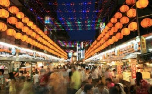 郑州十大夜市全攻略：从老街夜市到新兴商圈，尽享地道美食