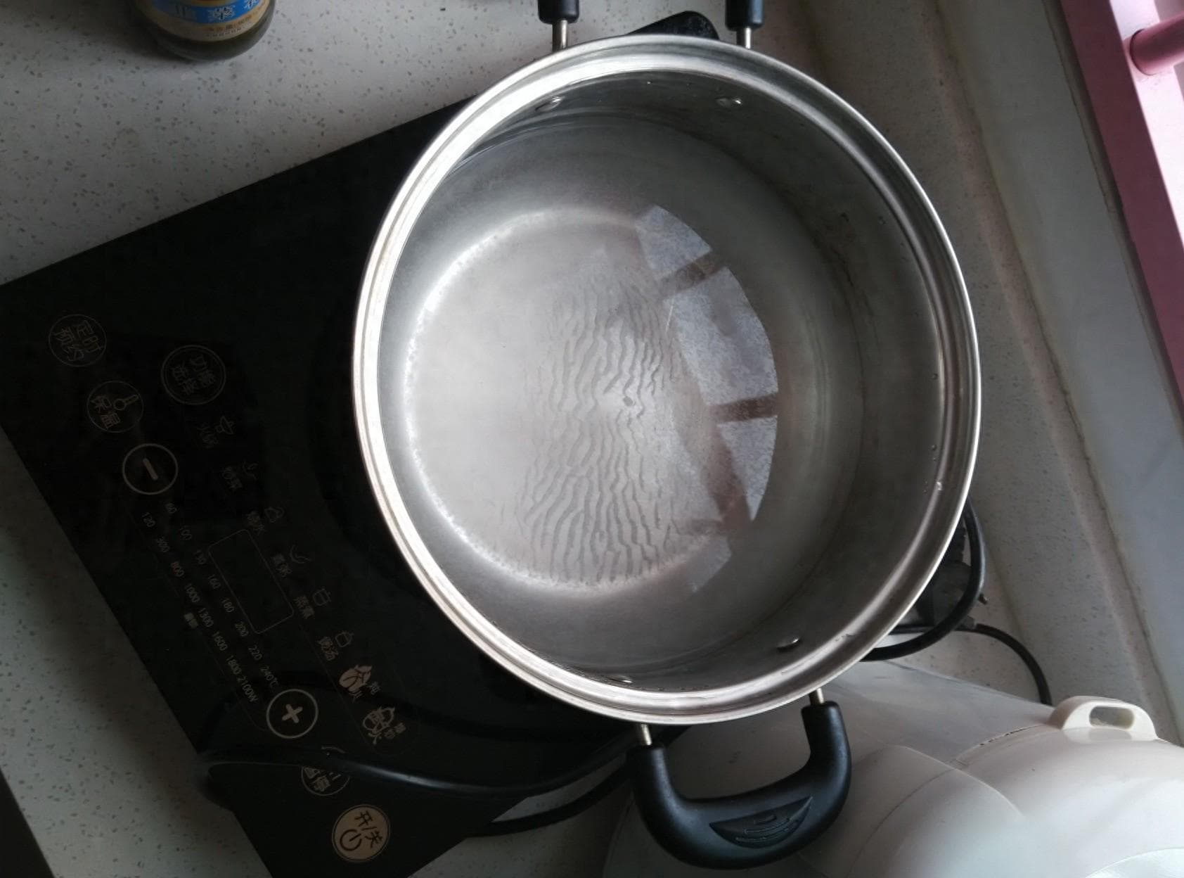 水为什么要烧开才喝？从安全到健康的一站式解答