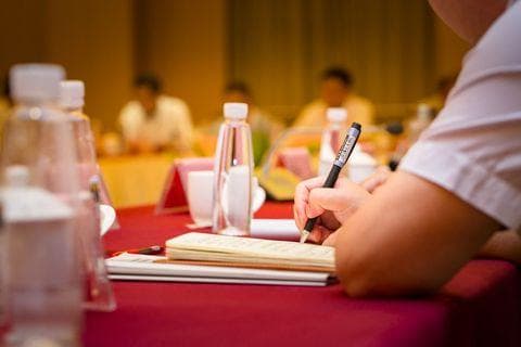 如何开职工代表大会