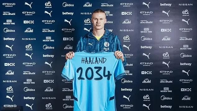 独家：哈兰德新合同曝光！周薪不到100万英镑，却成史上最大合同