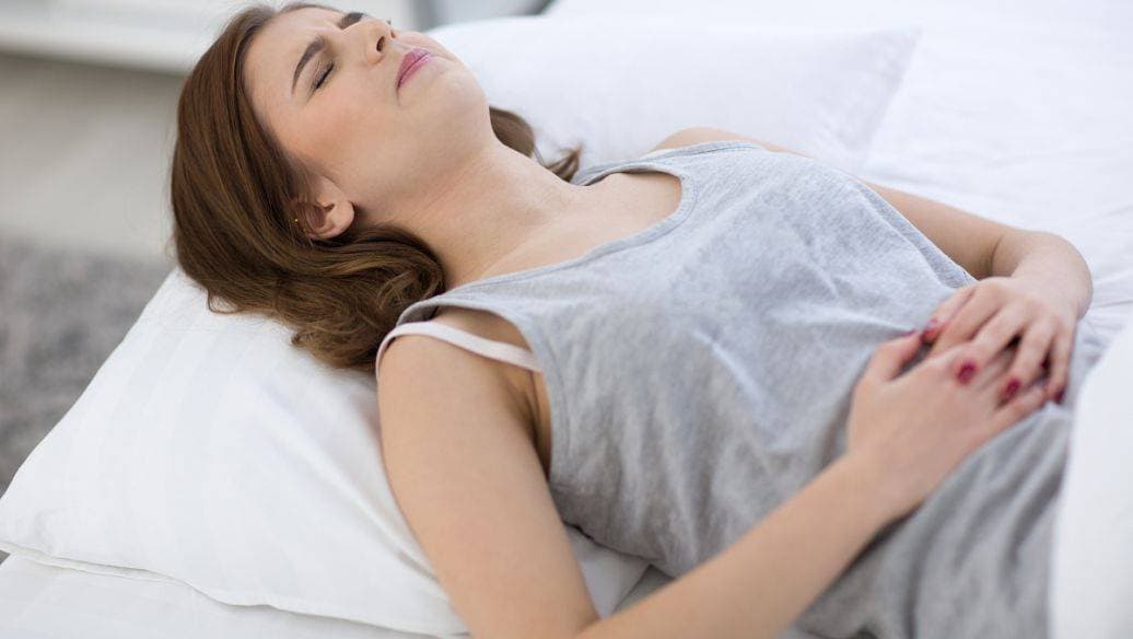 如何调整睡眠习惯，改善痘痘问题？