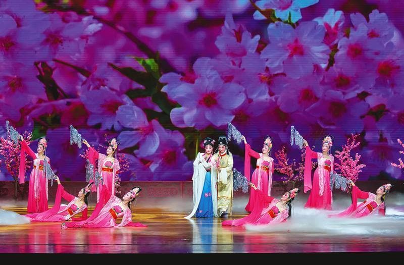 不仅有诗还有戏，《人面桃花》展现桂剧古典美