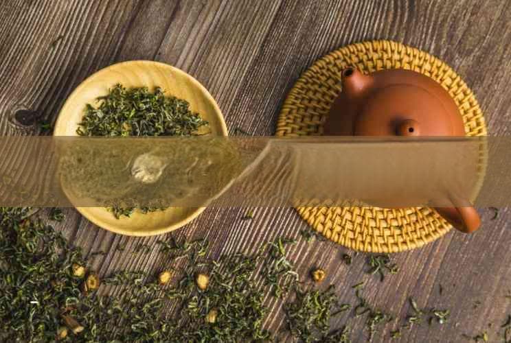普洱茶发霉了能否继续饮用？全面解析处理方法与注意事项