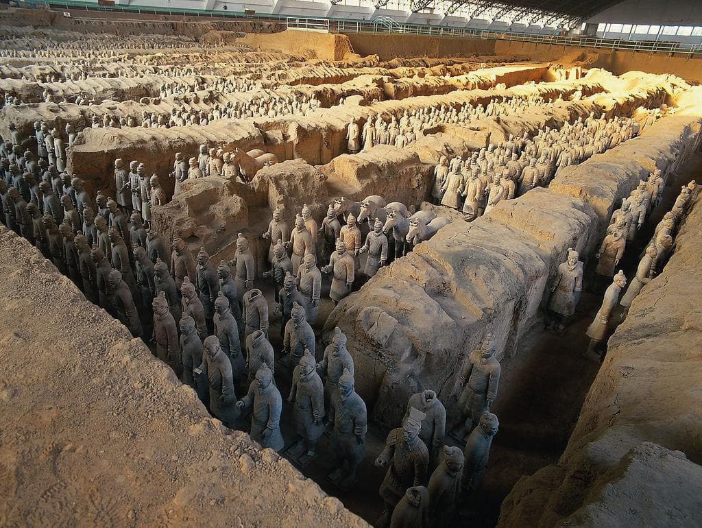 兵马俑简介及历史背景：探索秦始皇陵的奇迹