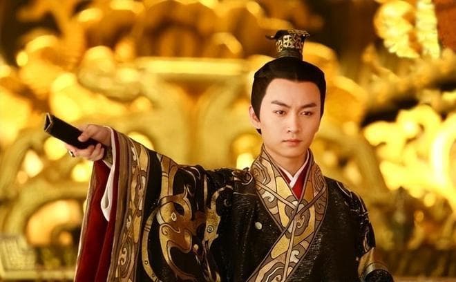 《资治通鉴熊逸版》：让历史“活”起来的解读方式