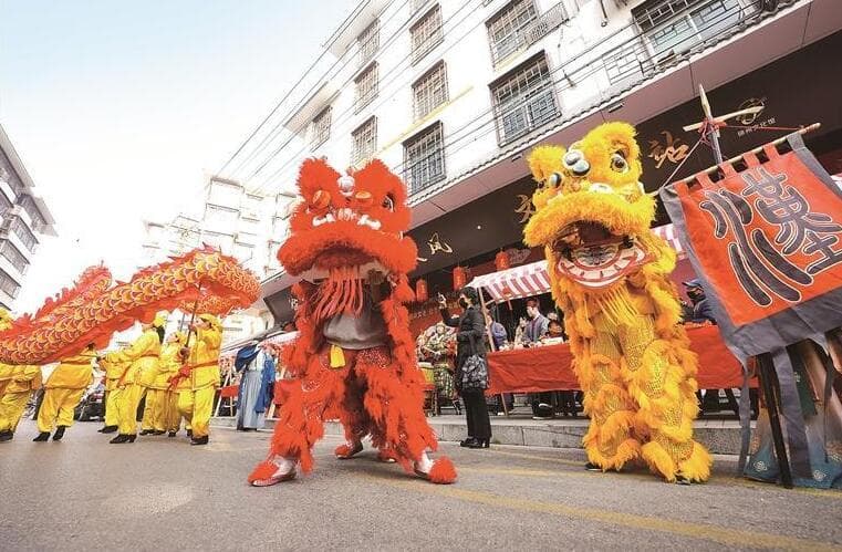 把传统“年味”带到老百姓中间