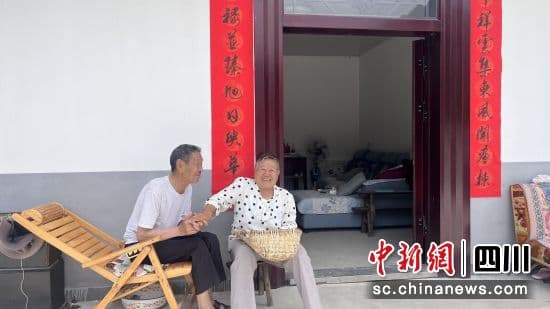 雅安石棉：灾后恢复重建有速度更有“温度”