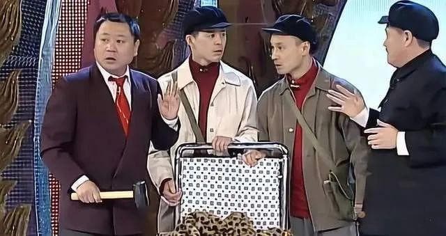 从《心病》到《上热搜了》：春晚小品的变迁与突破