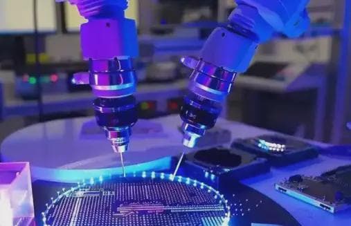 哈工大立大功！突破光刻机技术，中国芯片或将彻底破局？