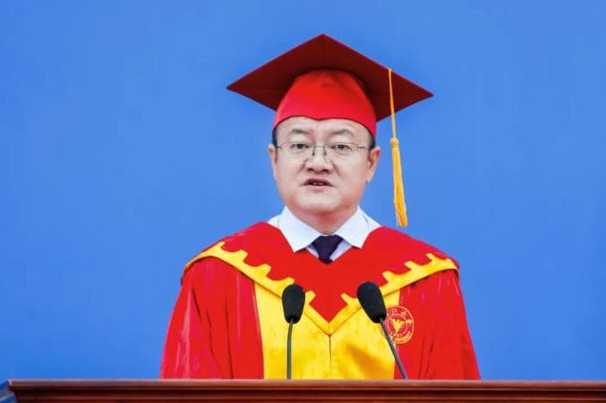 这些大学校长的毕业寄语刷屏了，全是金句、值得一读！