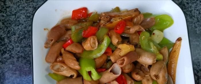 生炒小肠的制作方法：从选材到成品的详细步骤