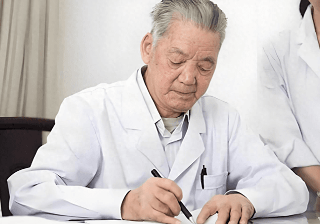国医大师路志正：从医八十余载，分享三个降尿酸小妙招