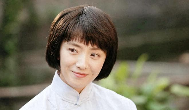 “戏里”是父女，“戏外”是夫妻，他们关系公开时，孩子都8岁了