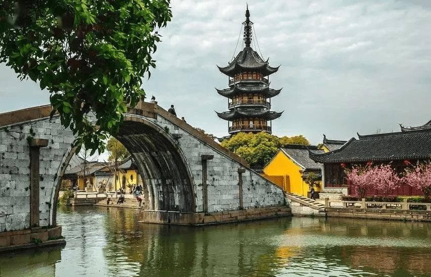 三十三个中国最美古镇古村，余生慢慢走遍