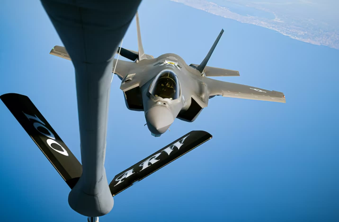 最新F-35战机关键测试将于2026年开始，比交付晚两年