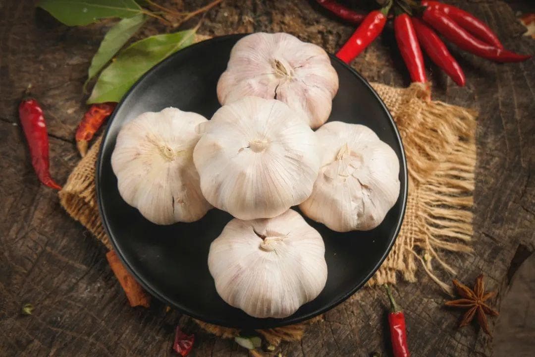 大蒜、秋葵、洋葱、有机食品能抗癌？医生告诉你：不存在抗癌食物