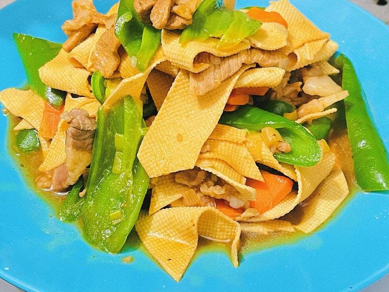 干椒炒干豆腐：家常菜里的温暖味道
