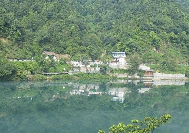 “四地多走动，子孙才会富”：父母过世后，你多去这几个地方走动