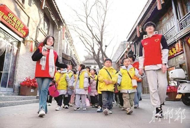 青春归巢，乐为桑梓献才智——寒假“返家乡”大学生参与社会实践活动纪实