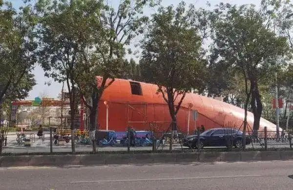 面对舆论围观 地方政府"听劝"模式的B面思考