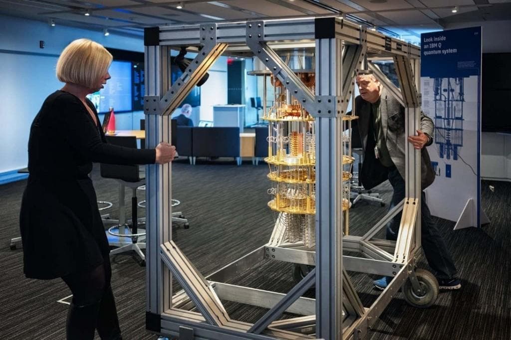多种纠错技术“护驾”量子计算