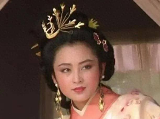 三国十大美人排行榜：貂蝉仅排第二？第一竟是她，刘备独占其三！