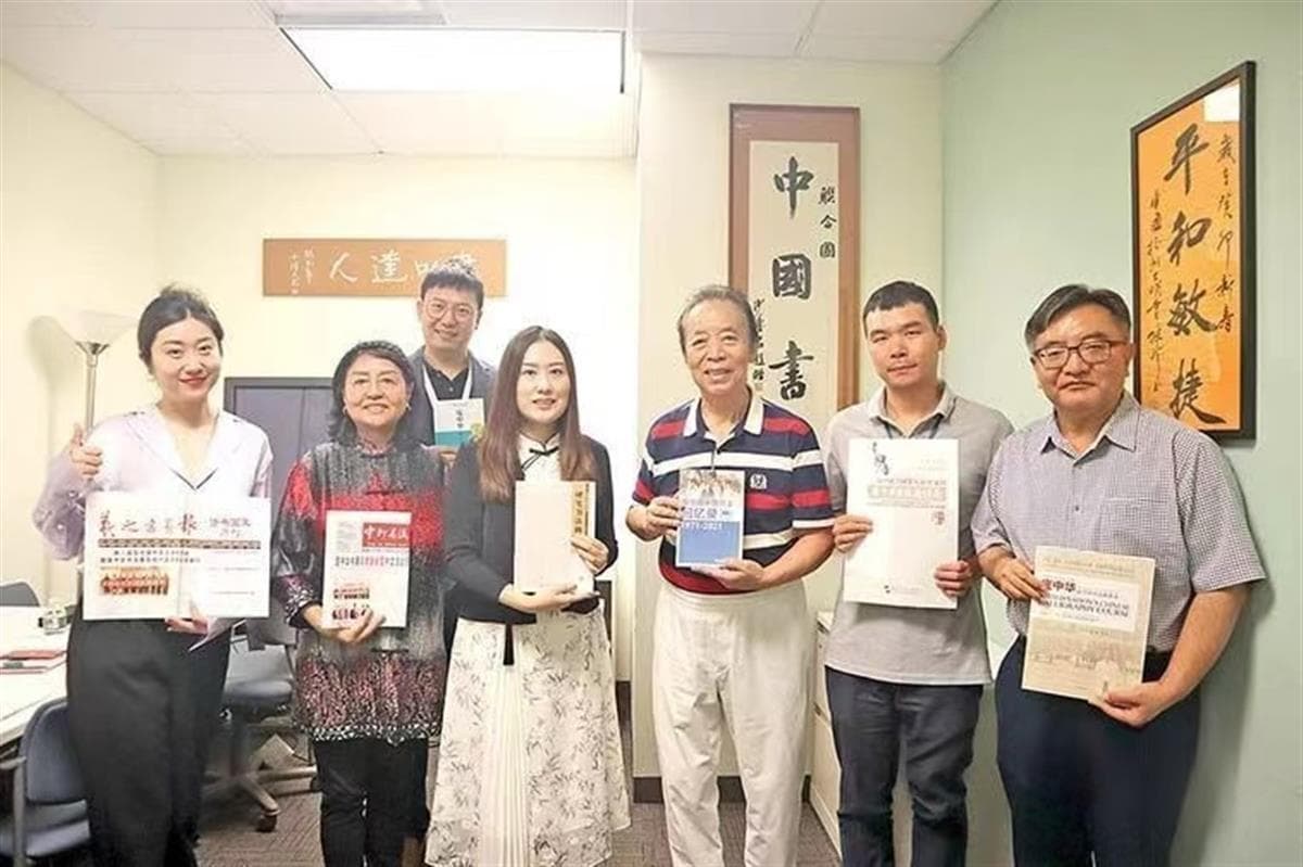 著名书法家庞中华重访联合国弘扬硬笔书法