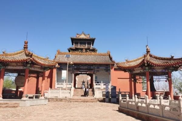 青龙山旅游景区：AAAA级景区，道教文化与自然风光的完美融合