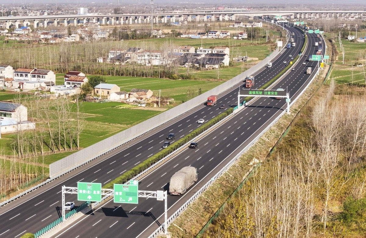 高速公路收费全解析：3000个站点的布局逻辑与收费规则