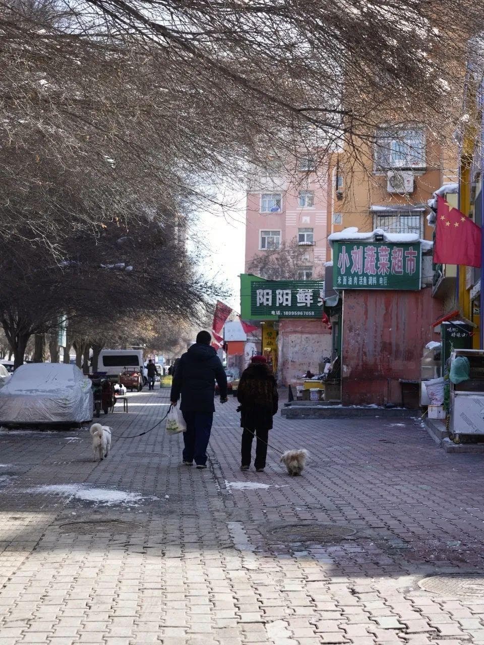 在乌鲁木齐这条街，和美食、和城市相爱