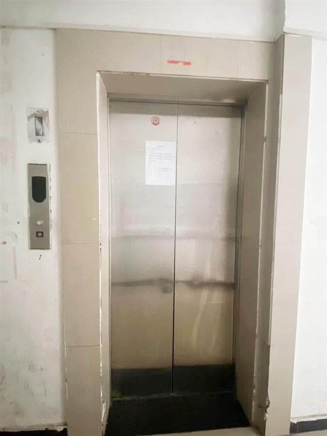 小区电梯频发故障 居民进出心里发慌